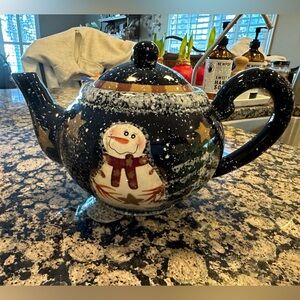 Vintage Crazy Mountain snowman teapot